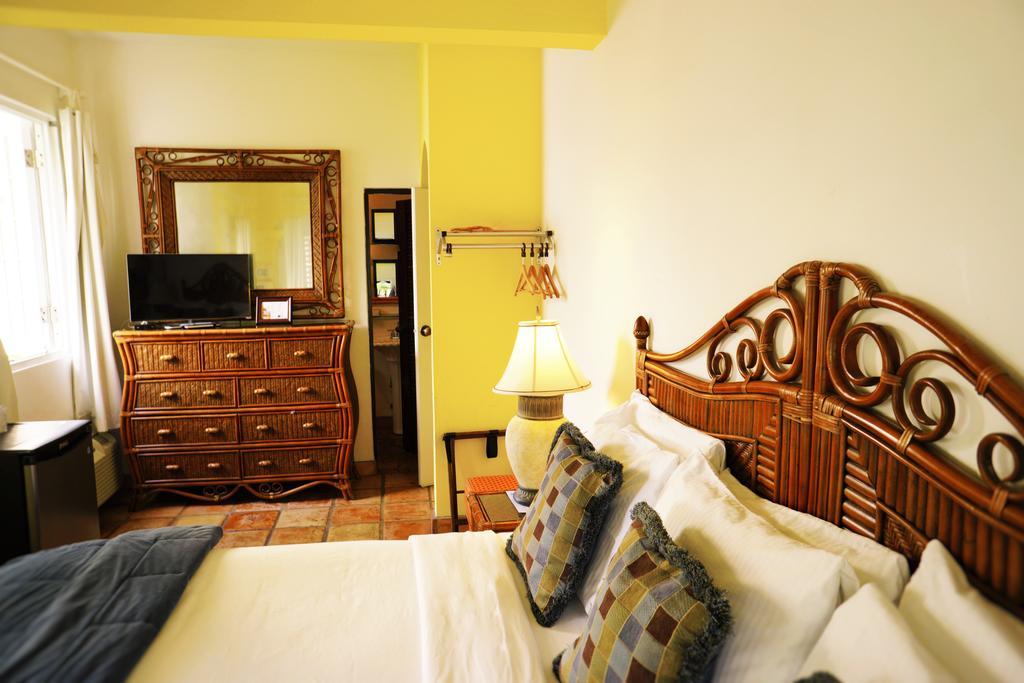 At Wind Chimes Boutique Hotel Сан-Хуан Экстерьер фото