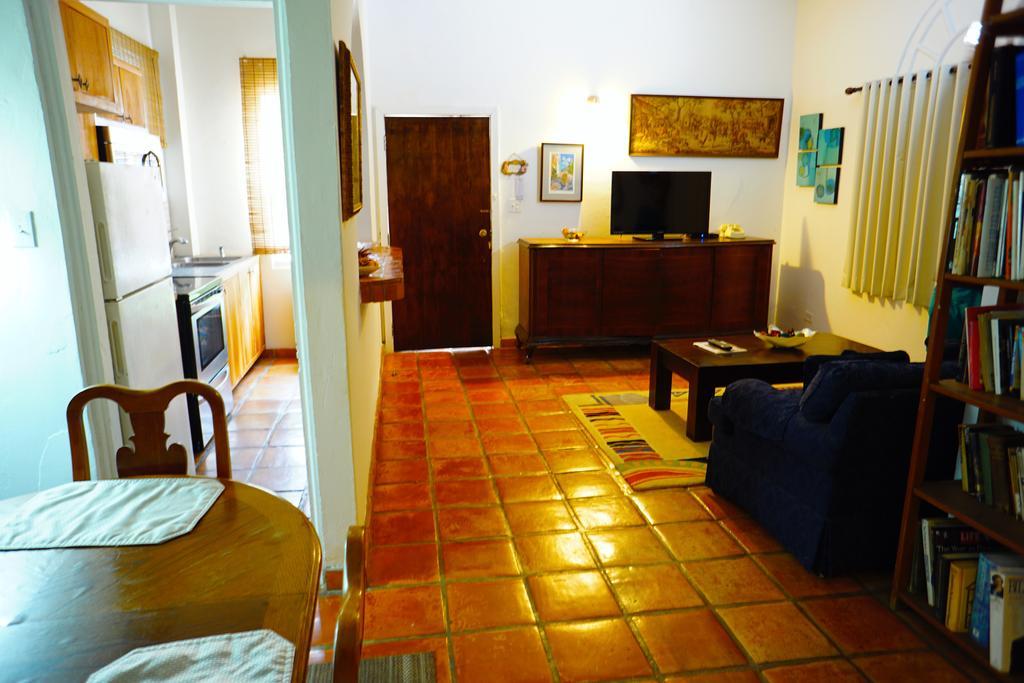 At Wind Chimes Boutique Hotel Сан-Хуан Экстерьер фото